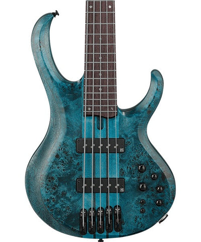 “Exclusiva en Repertorio Wagner Online” Ibanez Bajo Eléctrico 5 Cuerdas BTB945-COL Gris Entintado Azul, Serie BTB